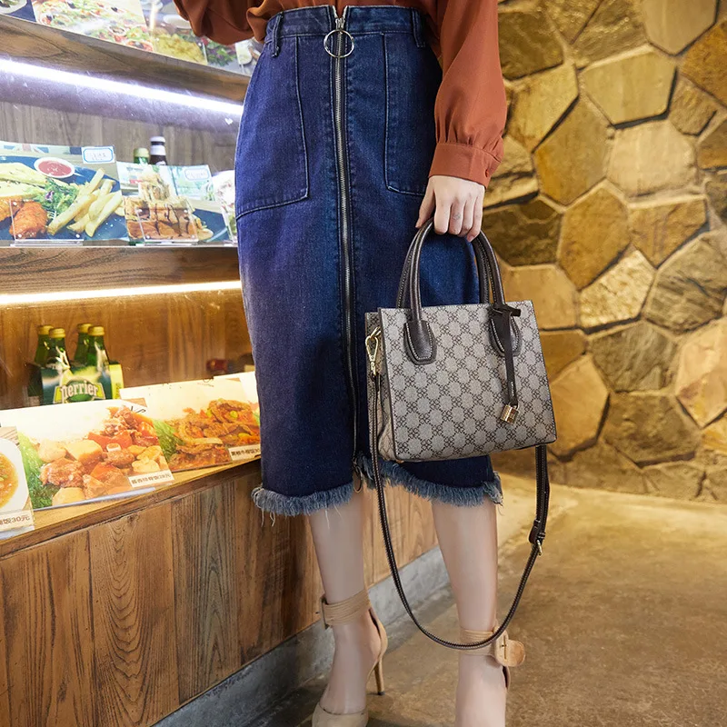 Женские сумки новинка 2019 модные через плечо для весны и лета вместительная