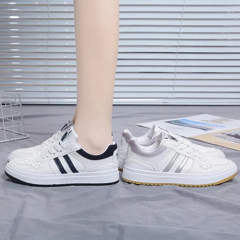 

2021New White Shoes Women Sneakers Casual Women Flats Brand Sneakers Female Footwear Thick Sole Height Increasing Shoes