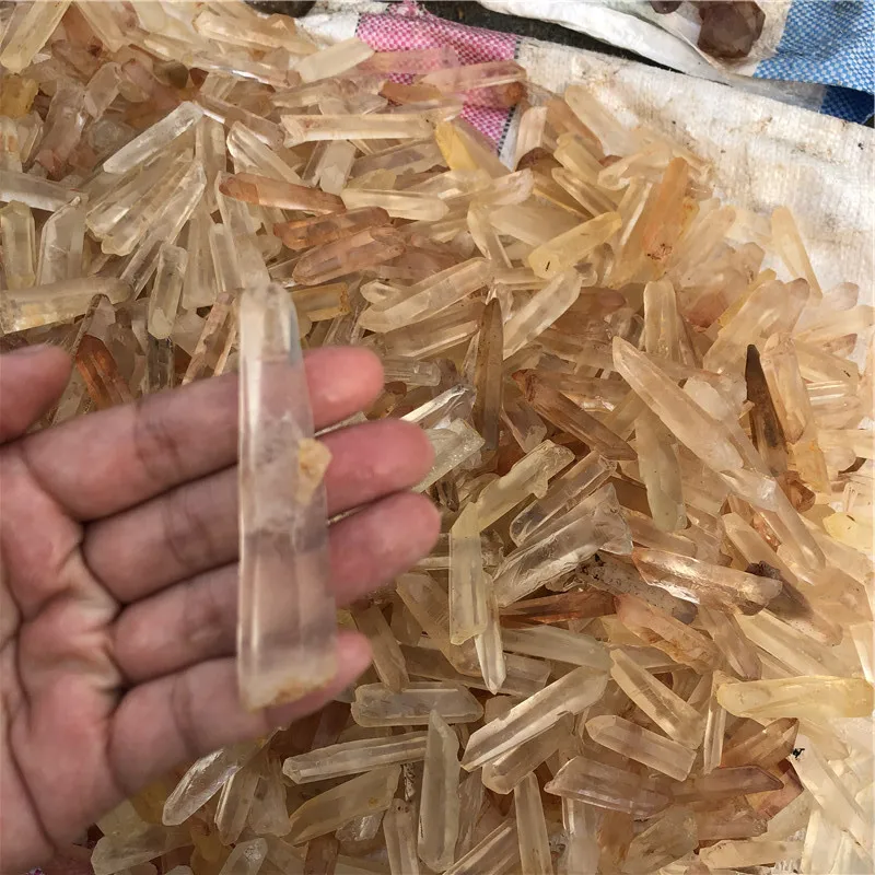 100 г New Find гратибетский Гималайский красный грунт необработанный кварц