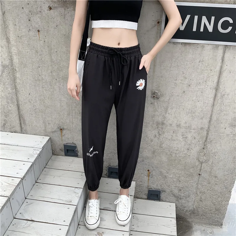 

Hot 2022 Student Loose-fitting Trousers Sweatpants Female Embroidery Small Daisy Elastic High-waist Casual Pants Female Summer