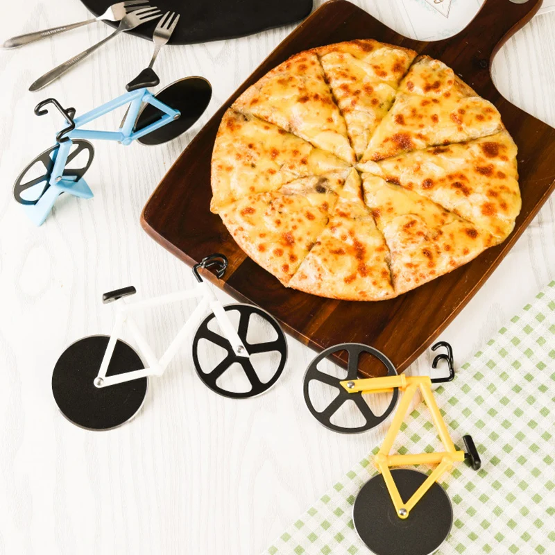 

Stainless Steel Bicycle Pizza Grater Cutting Pizza Cutter Wheel with Holder Professional Kitchen Aid STTA889