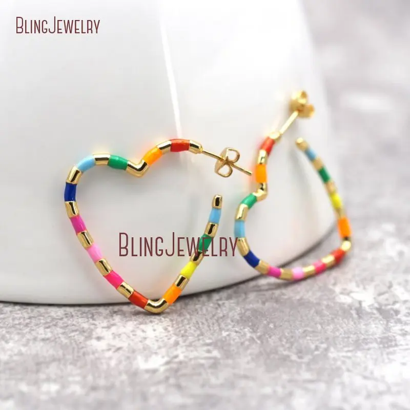 Серьги кольца в форме сердца розовые белые бирюзовые радужные эмалированные