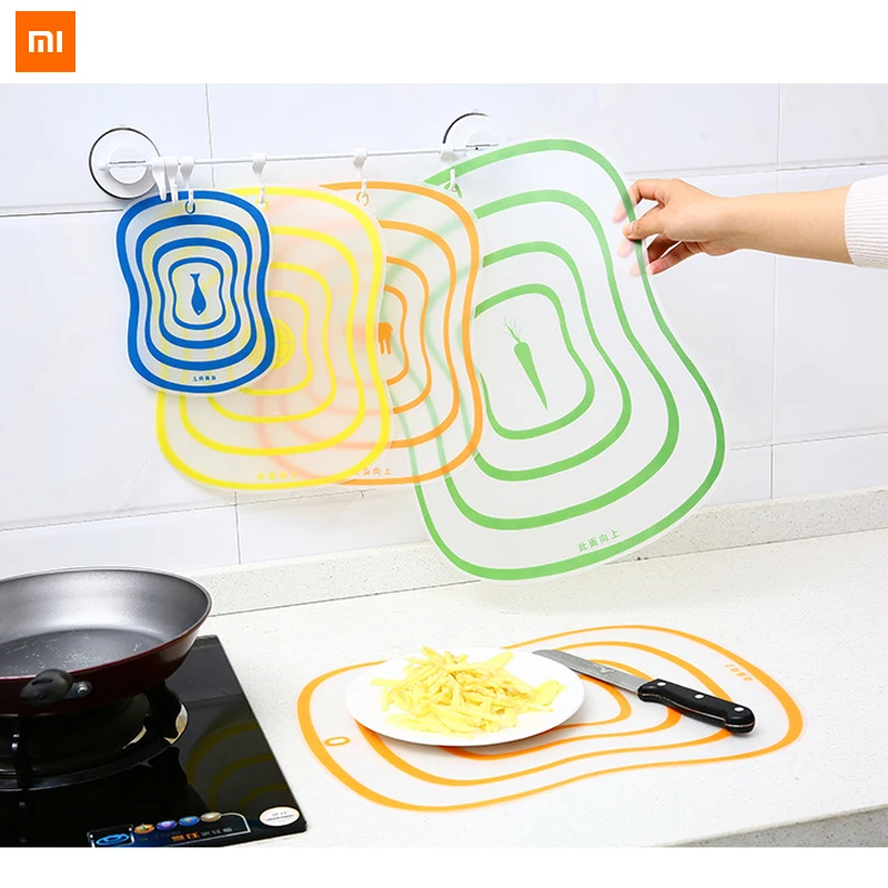 

New XiaoMi food grade PP cutting board kitchen plastic cutting fruit board household non-slip slice transparent cutting board