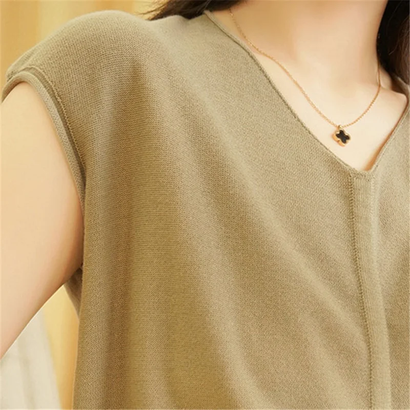 

Snaoutofit Short-Sleeved V-Neck T-Shirt For Women, Summer And Casual, Solid Color, 100% Cotton Fashion Hot Sale