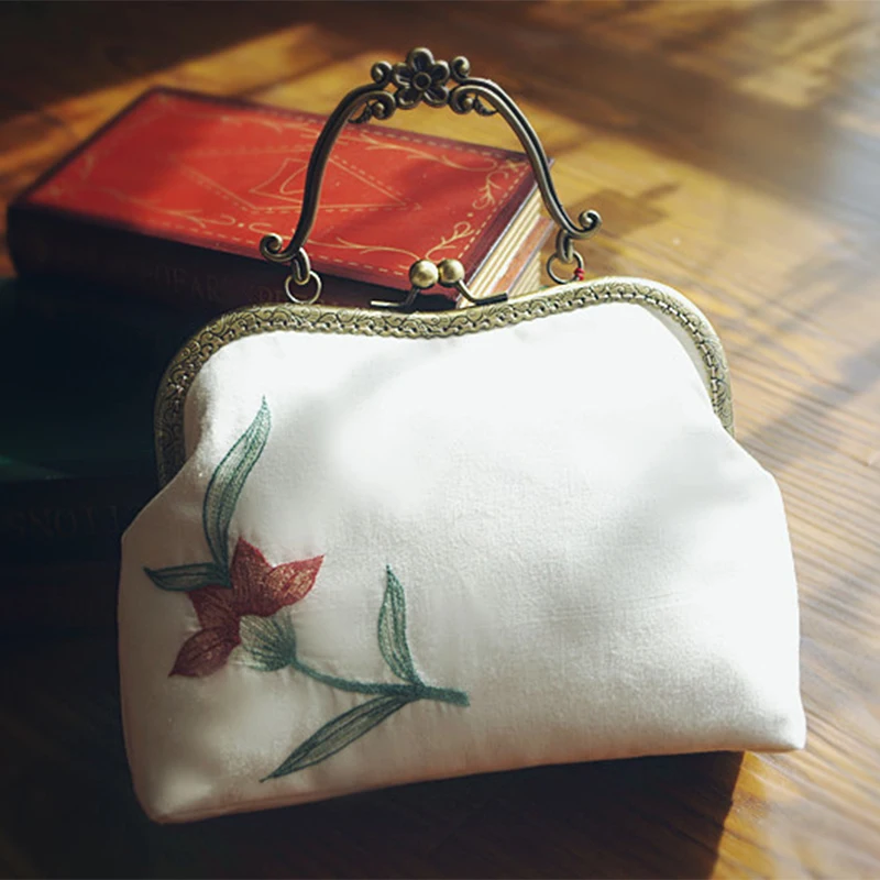 Новинка 2020 оливковая мини-сумка в стиле мори с ротом и металлической рамкой