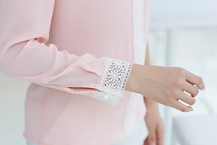 

Spring and summer new fashion cute doll collar chiffon shirt long-sleeved lace stitching bottoming shirt loose shirt
