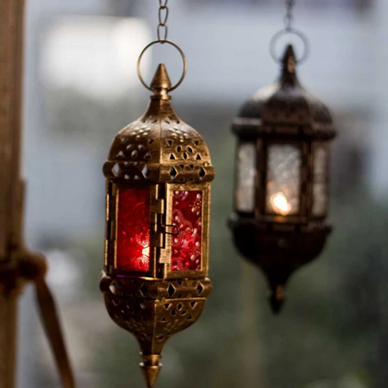 

European Windproof Iron Outdoor Candle Holder Lantern Hanging Vintage Candlestick Moroccan Porta Candela Home Decor