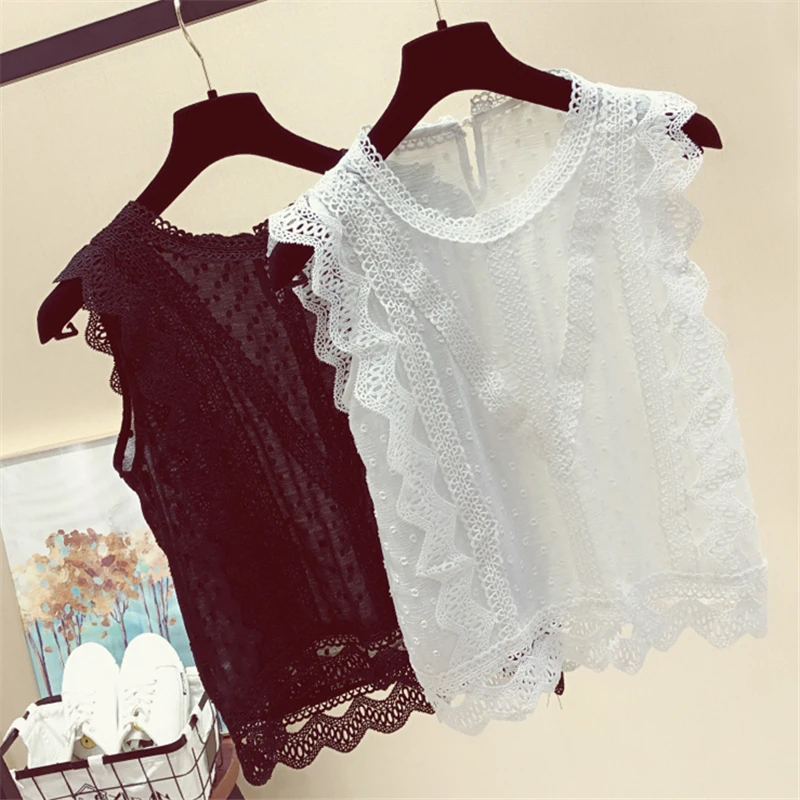 Женская шифоновая блузка без рукавов белая кружевная со стандартным воротником