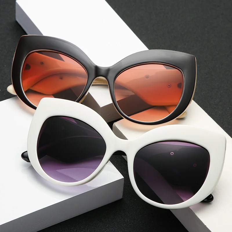 

2021 Ins Hot Luxury Diamond Cat Eye Sunglasses Women Vintage Sun Glasses Men Sunglass Oculos Feminino Lentes Gafas De Sol UV400