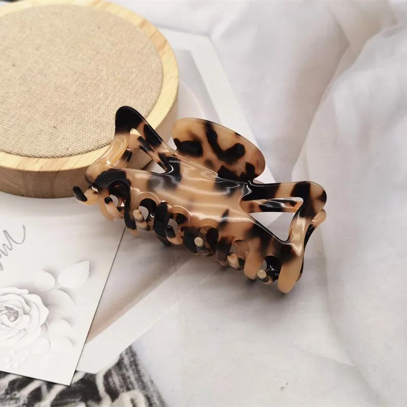 

2021 New Acetate Claw Clip for Women Tough Hair Claw Large Size Hair Clip Crab Hair Styling Barrettes for Hair Accessories