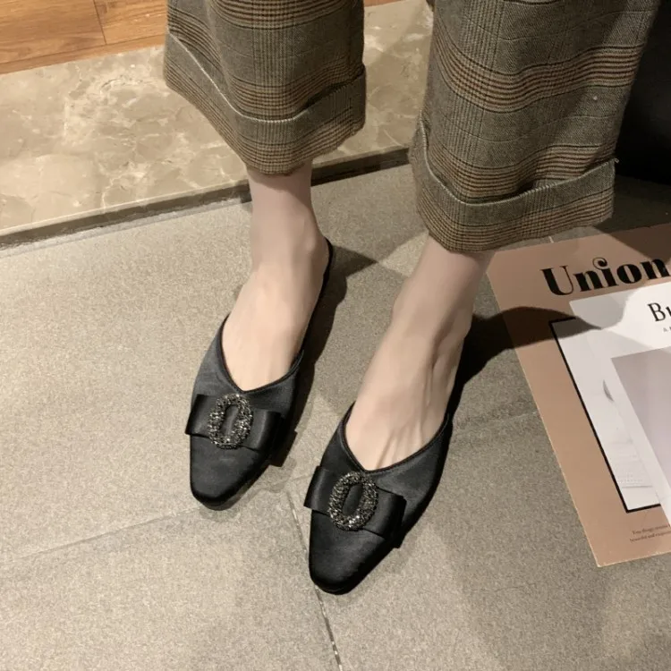 

2020 Summer Women Slippers Black Satin Low Square Heels Fashion Dress shining Round Rhinestone with bow Ladies Shoes party