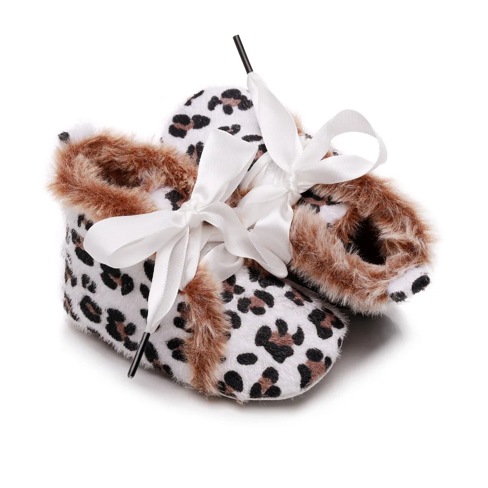 white leopard Зимняя Теплая обувь из искусственной кожи для маленьких девочек; мягкая обувь на меху на шнуровке; обувь для маленьких мальчиков, начинающих ходить; зимние ботинки для малышей - Цвет: white leopard