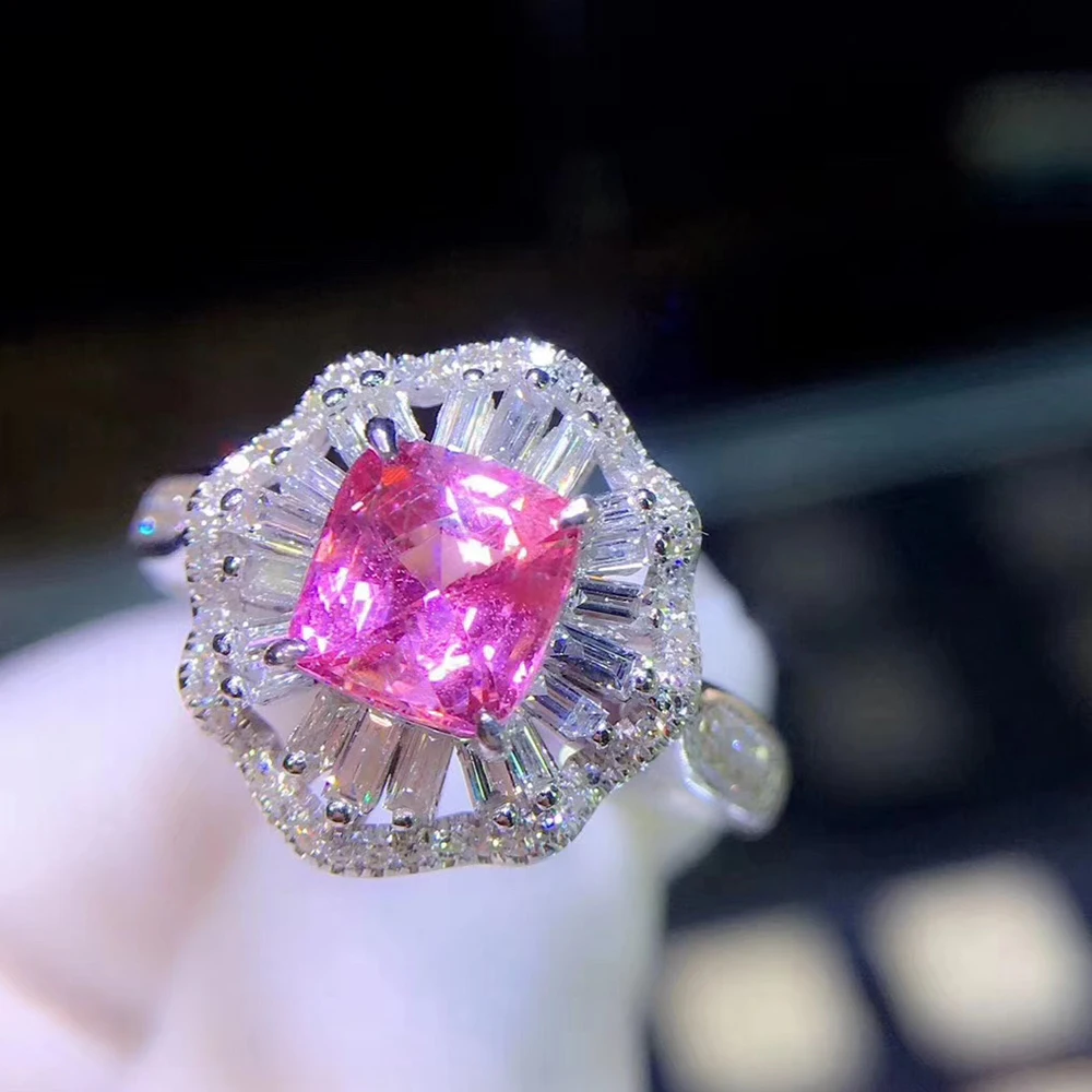 

Natural Unburnt Royal Sapphire ring Red main stone 18k gold Diamond ring Main stone 1.18ct Main stone 5.9*5.49*3.91mm