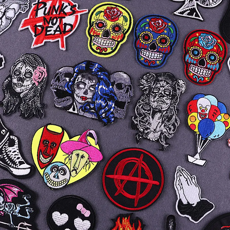Нашивки в готическом стиле с вышивкой Чумного доктора нашивки хиппи черепом