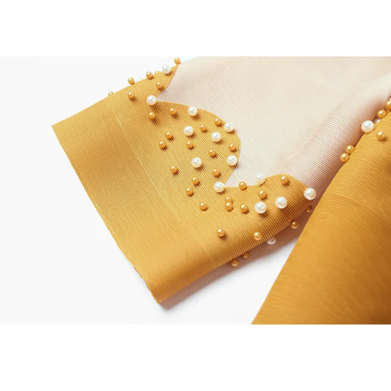 

LANMREM 2021 Summer New Casual Loose Round O-neck Three-quarter Sleeve Pleated Fashion Beaded T-shirt for Women YK163