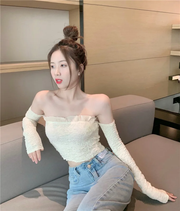 

Sexy off-the-Shoulder Tight Short