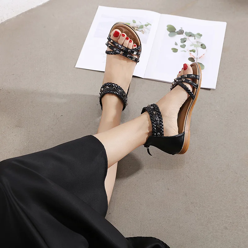 

New Ethnic Style Sandals Women 2021 Bohemia Ladies Shoes Summer Flat Women Beach Sandals Woven Rivet Retro Rome Women's Shoes