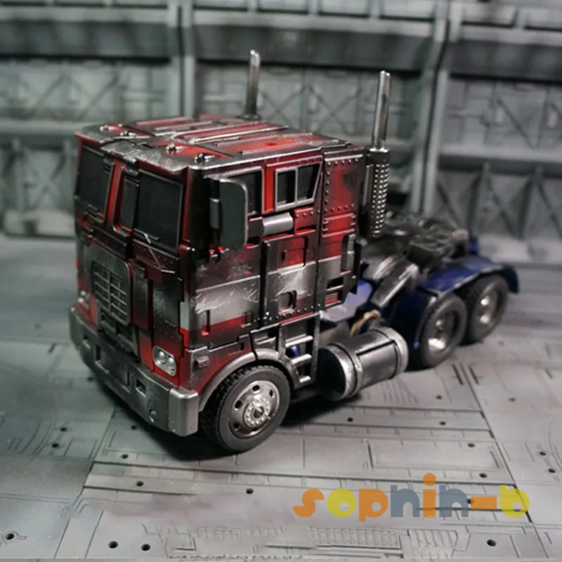 Выбор расцветки трансформированный фильм Optimus Prime M01 битва поврежденная 32 см Шмель