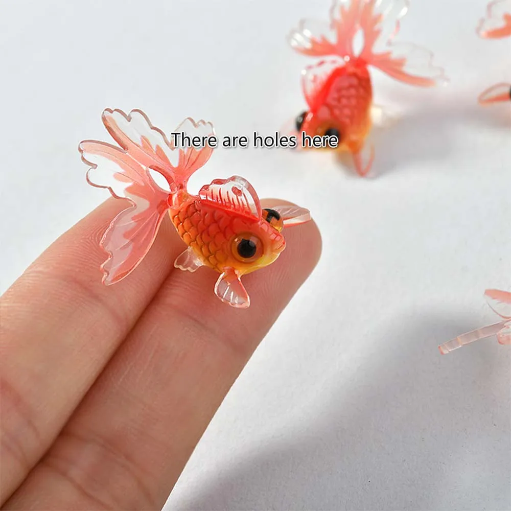 

Градиентной радужной расцветки смолы Золотая рыбка, свисающие серьги для женщин, серьги для девочек фиолетового цвета; Красная ясная акрил...