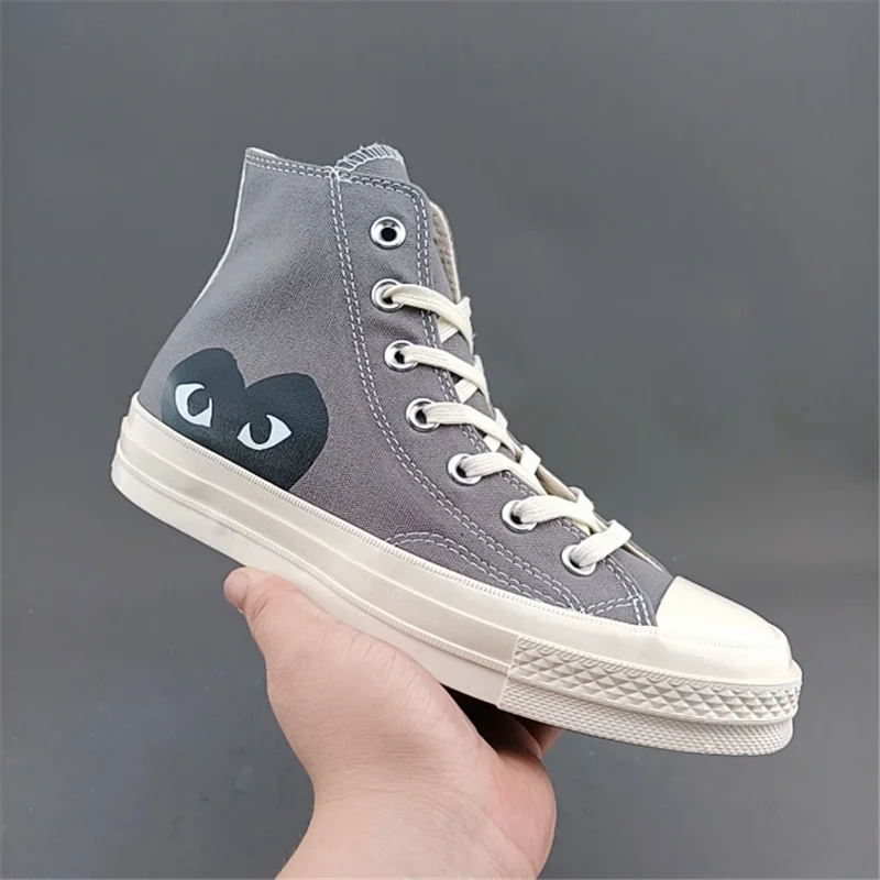 

2021 New Blue CDG Play 1970s High Top Canvas Shoes Love Outdoor Sport Grey Casual Women Fashion Skateboarding Shoes Men Sneakers
