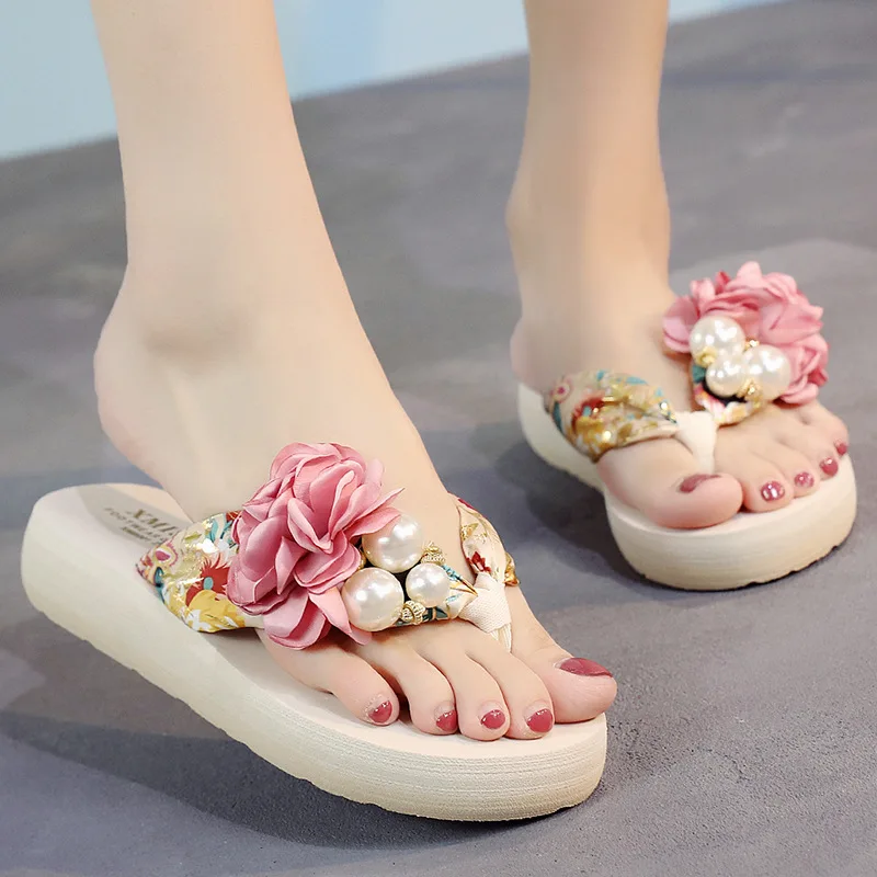 

Parent Child Thick Soled Silk Pearl Beach Shoes for Girls In Summer Antiskid Clip Foot Flip-flop Slope Heel Flower Slippers