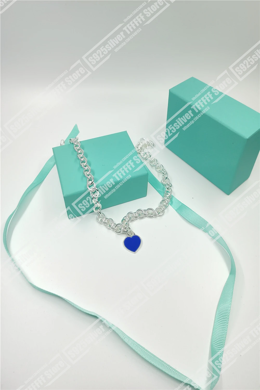 

Exclusive classic hot style enamel hanging heart necklace