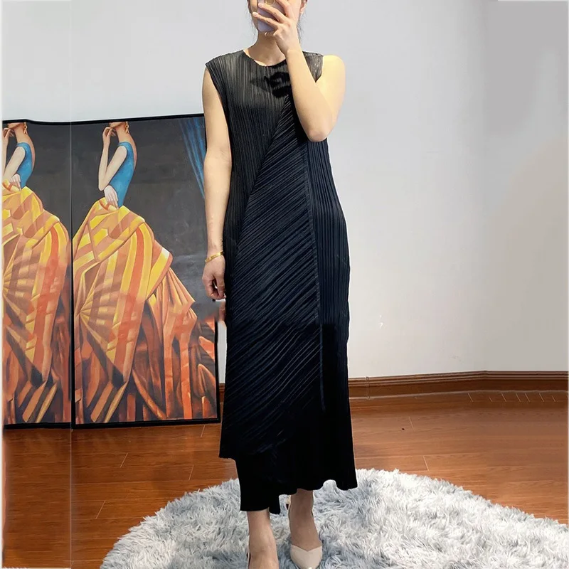 

LANMREM Women Black Pleated Big Size Dress Round Neck Short Sleeve Loose Fit Female Fashion Tide Summer 2021 New Arrivals 2E1788