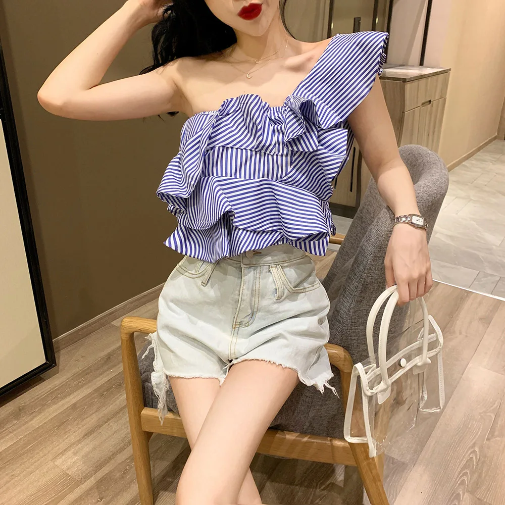 

Women Sexy Blouse Fashion Personality Irregular Striped Shirt Slim Short Ruffle Strapless Young Girl Korean Japan Holiday Travel