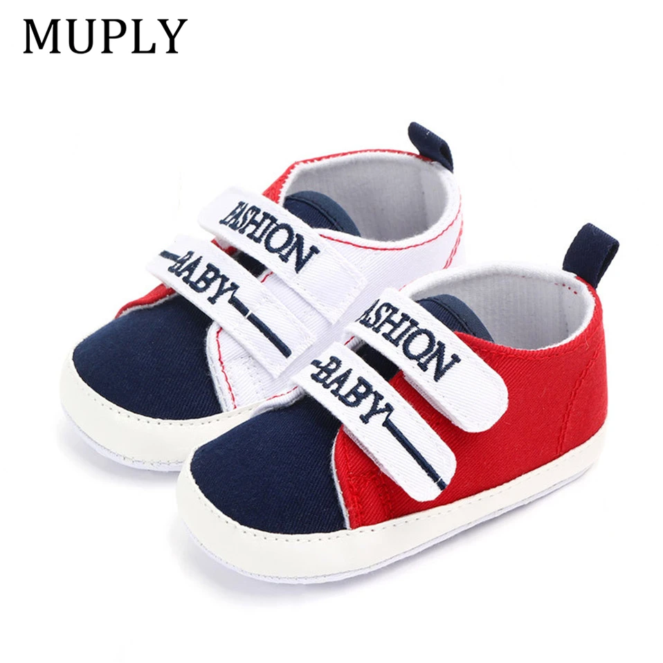 

Обувь для новорожденных, с принтом, модная парусиновая обувь для маленьких мальчиков, весна-осень, повседневные Мокасины с нескользящей мяг...