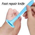 Пластмассовая ручка для удаления омертвевшей кожи и мозолей, инструменты для ухода за ногами, нож для педикюра и ухода за ступнями