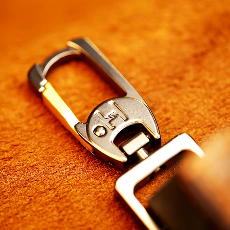 Handmade Leather Car Keychain Cover For Lynk&ampCo 05 Key Case New | Card &amp ID Holders