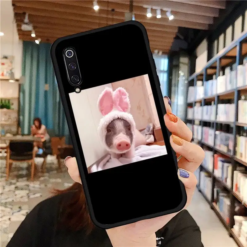 

Cute pet pig Phone Case black For Xiaomi Redmi mi note 7 8t 9 9t 9s 8 10 10t 11 pro lite K20 max 3