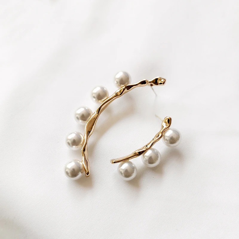 

Peri'sBox Multi Faux Pearl Asymmetric Earrings Studs Arc Irregular Geometric Earrings for Women French Elegant Earrings 2019 New