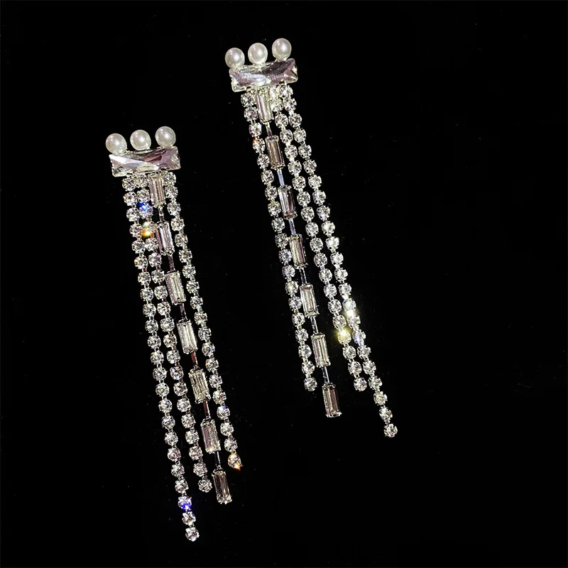 

LOVOACC Luxury Spark Rhinestone Long Tassel Earrings for Women Silver Color Chains Simulated Pearls Crystal Dangle Earrings Gift