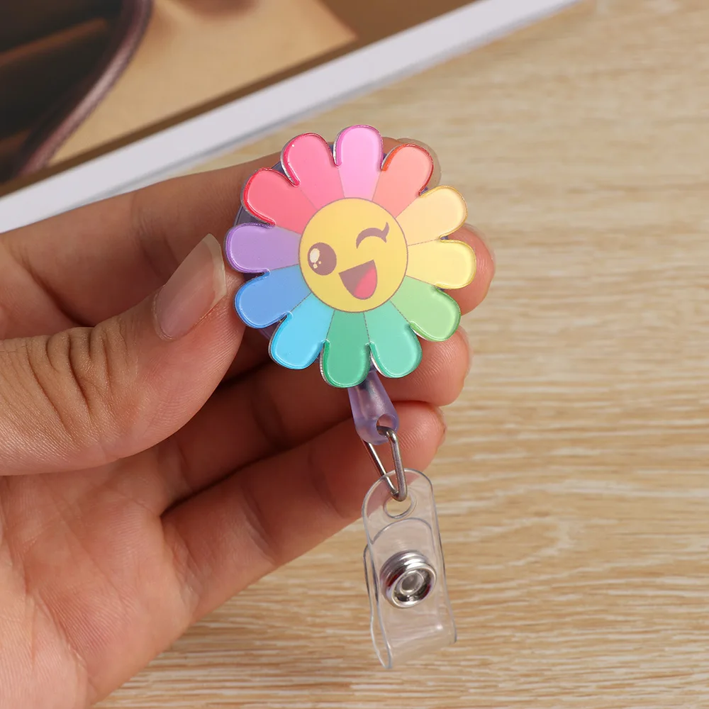 Мультфильм улыбающееся лицо выдвижной Бейдж катушка Lanyards ID Имя карты держатель значка медсестры студента работника карты клип канцелярские товары