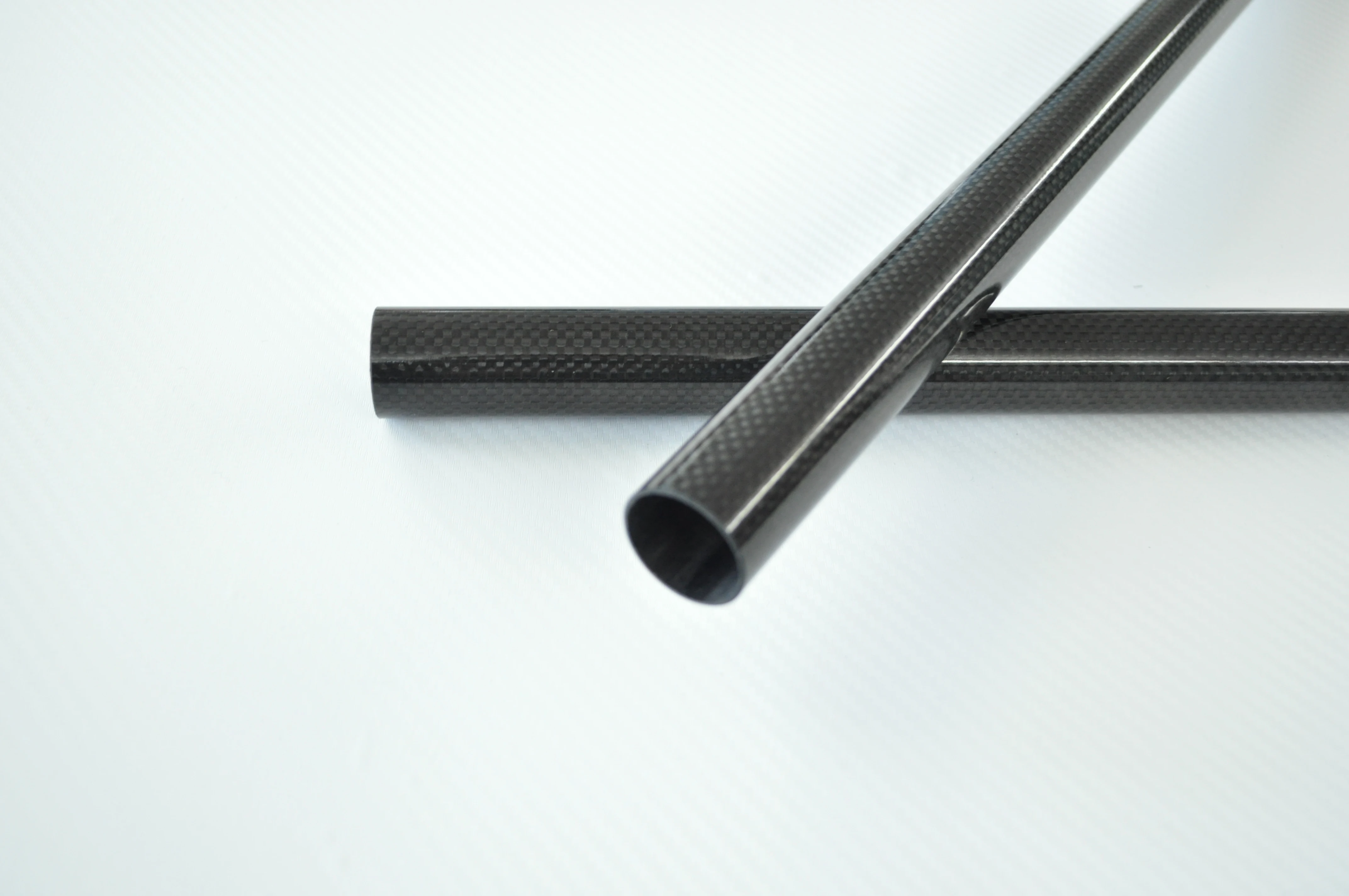 

1pc 14MM OD x 12MM ID x 1000MM 3k Carbon Fiber tube /shaft, wing tube/ Landing Gear 14*12