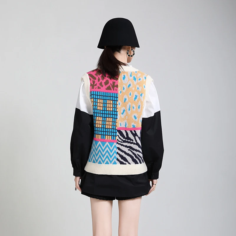 

CHICEVER Knitting Vest For Women V Neck Sleeveless Leopard Pattern Hit Color Oversized Streetwear Pullovers Female 2020 Clothing