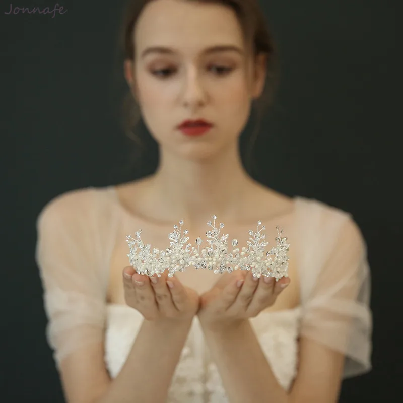 Очаровательный комплект свадебных украшений с жемчугом серебряного цвета