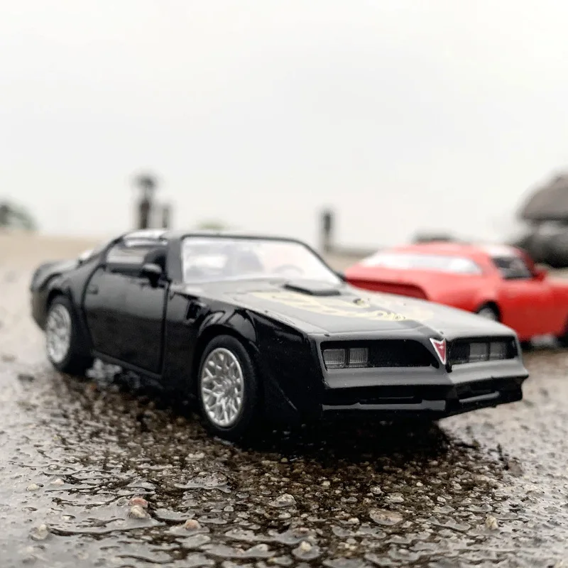 1:36 игрушечный автомобиль Pontiac Firebird из сплава литой и модель автомобиля