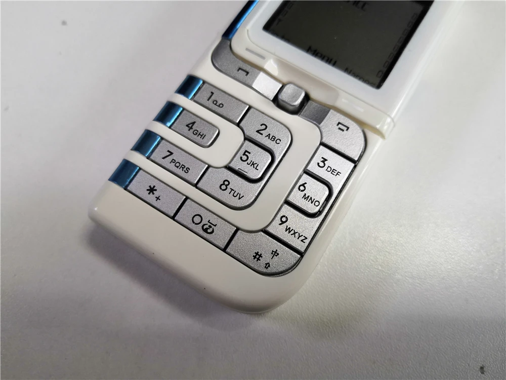 Оригинальный разблокирована Nokia 7260 с одинарным сердечником FM радио 760 мАч