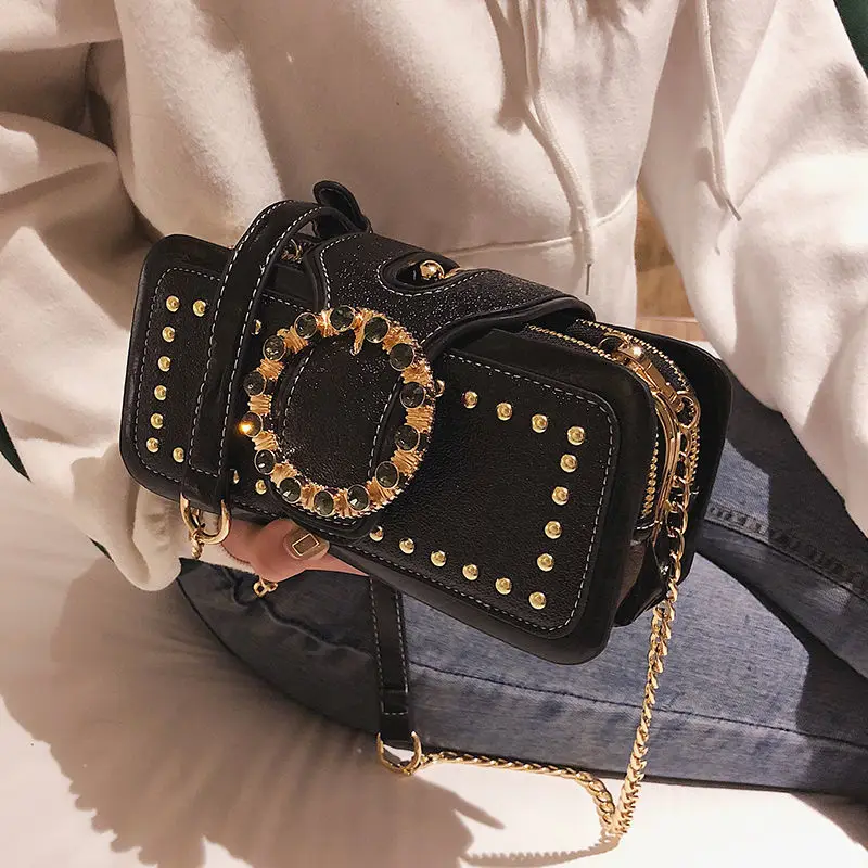 

Heavy Metal Fashion 2021 Retro Women Shoulder Bags Diamond Flap Cross-body Bag Machine Punk Style All-match Messenger Hand Bags