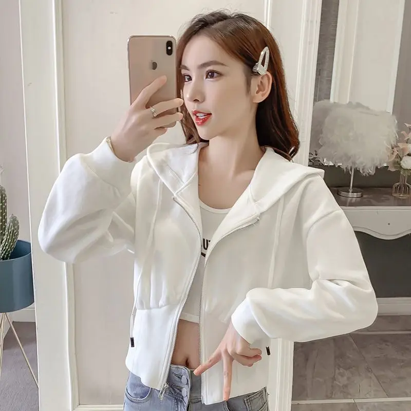 

Женская Осенняя тонкая куртка на молнии с длинным рукавом, Корейская дышащая Новинка 2022, Свободное пальто с капюшоном, однотонный укороченн...