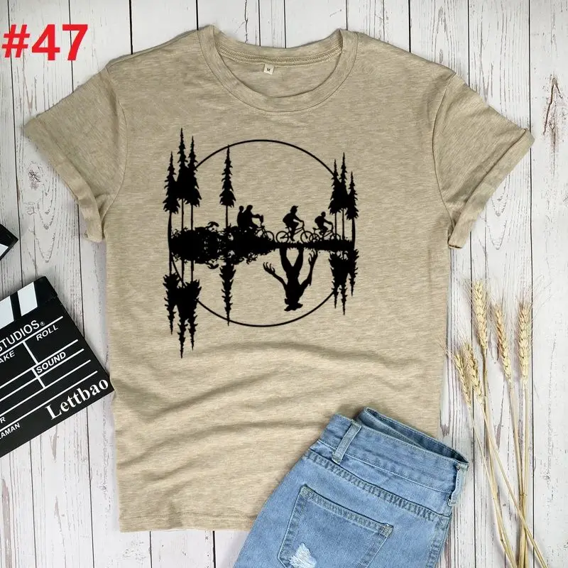 

Upside Down Print T-shirts Women Summer Graphic T Shirts women Tops Round Neck Streetwear Shirts for Women Loose