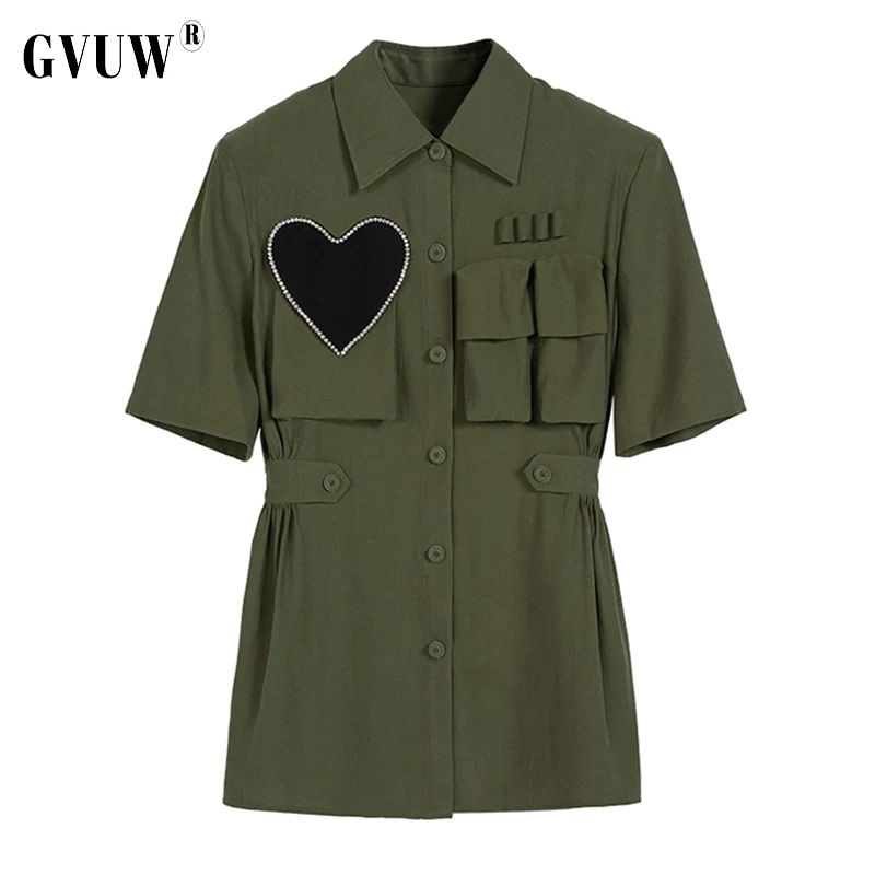 

Shirts & Blouses
