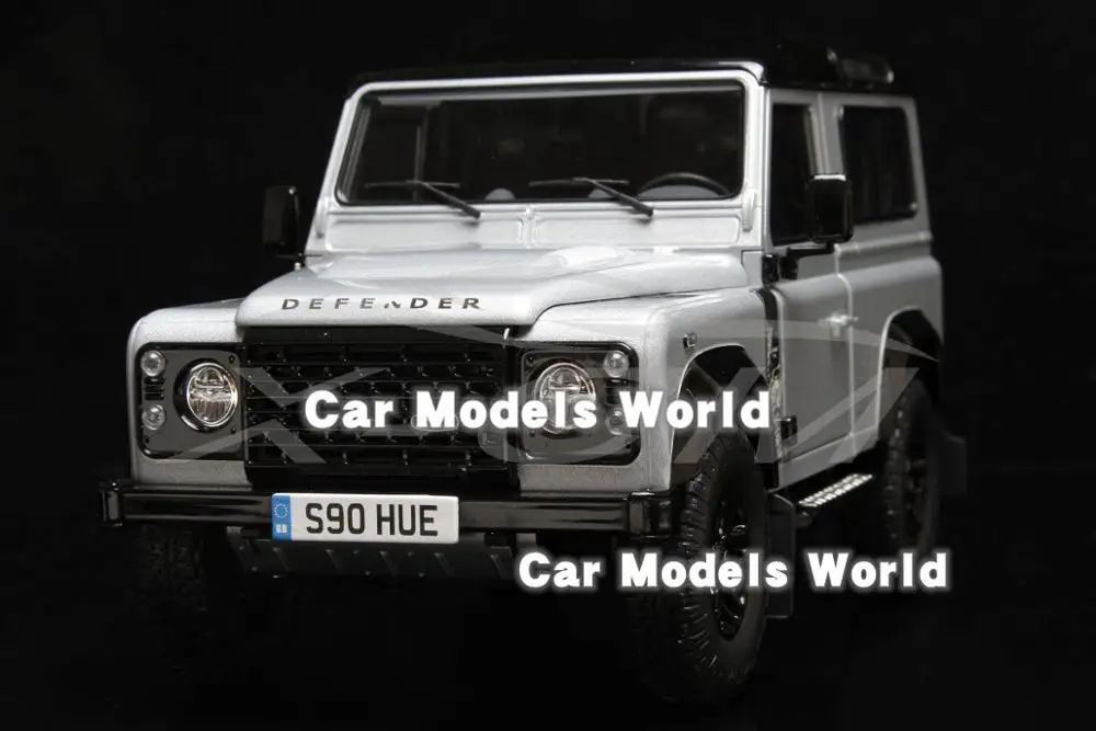 Модель литая автомобиля почти настоящая Defender 90 &quot2000000&quot издание 2015 + небольшой
