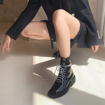 

Stylesowner 2020 Autumn Winter New Handsome Fashion Bright Leather Thick-soled Martin Boots Female Lace up Ankle Boots