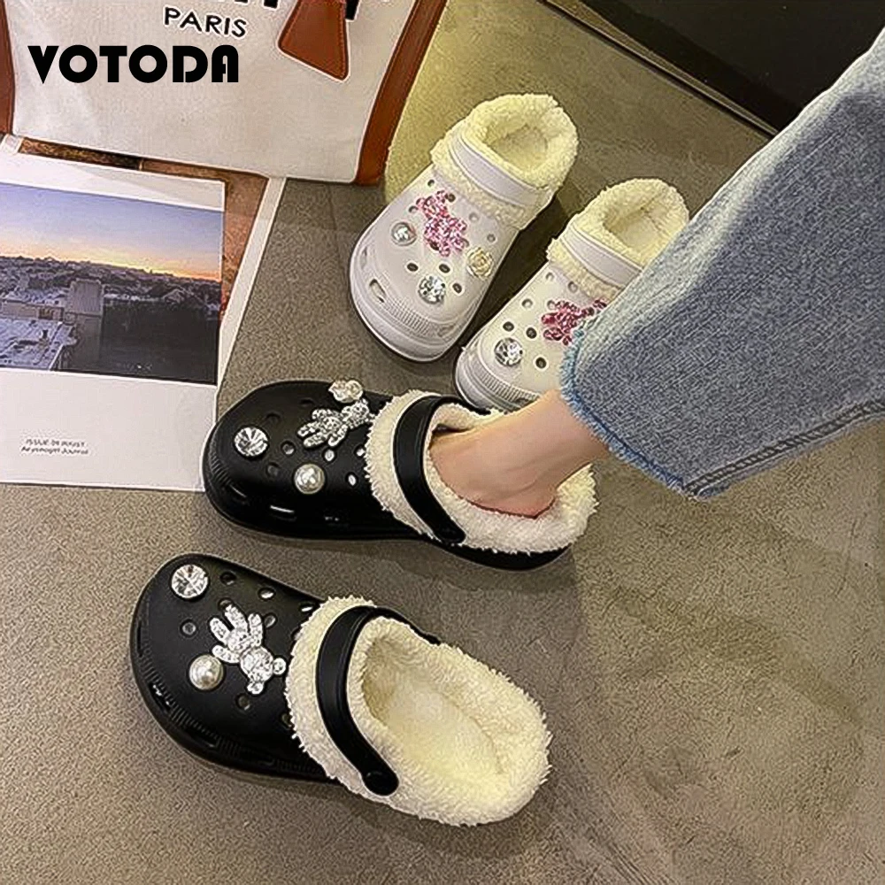 

Autumn Winter Plush High Heel Clogs Women Warm Fur Furry Garden Shoes Fashion Bear Platform Sandals Designer Slippers Lady Slide