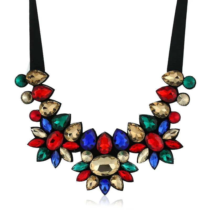 Модный женский чокер ожерелье винтажное с кулоном со стразами массивное