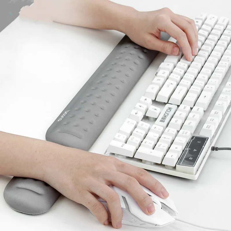 

Massage hole wristband keyboard hand rest mechanical keyboard gaming 87/104 memory foam mouse pad