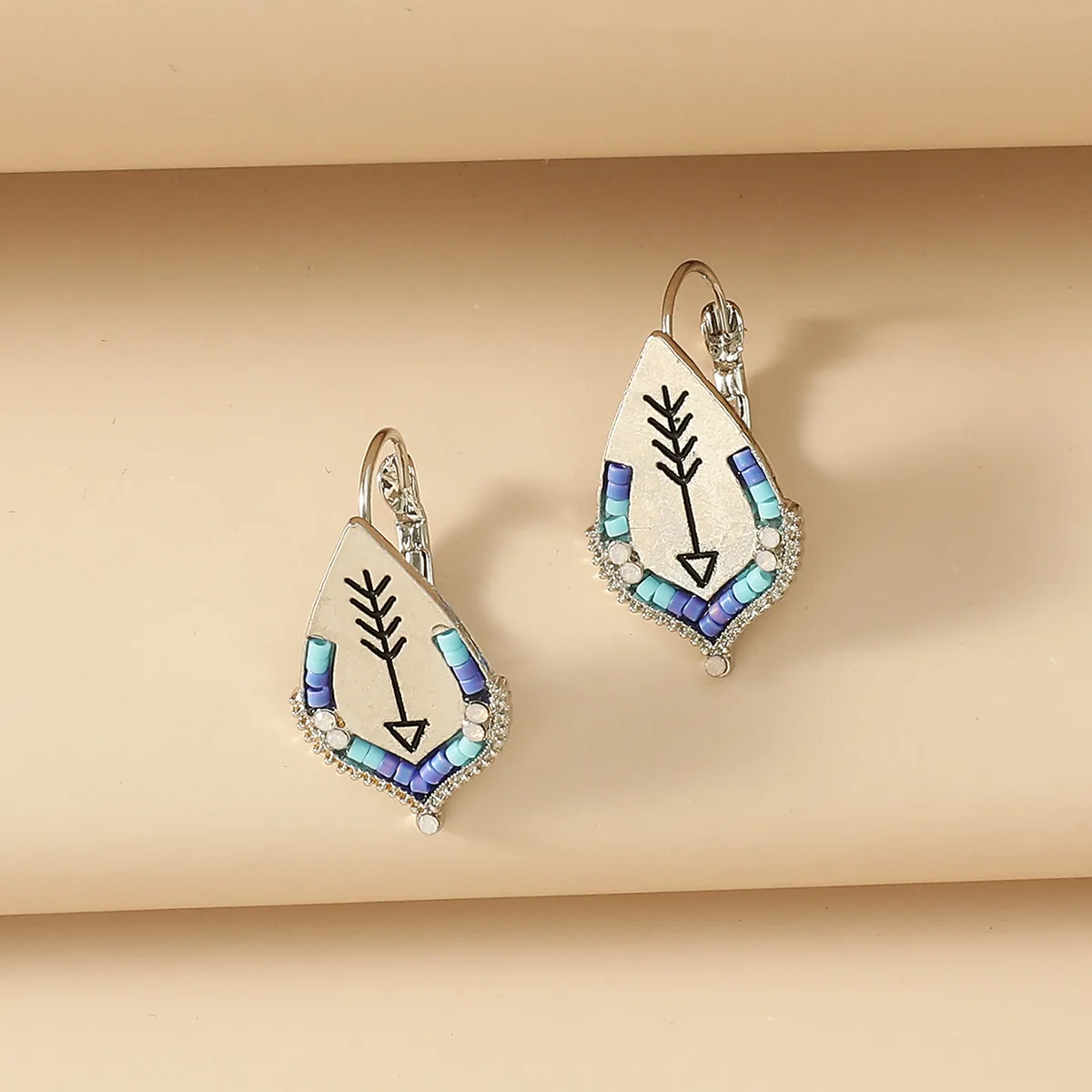 

Simple and Fashionable New Geometric Drip Pattern Earrings for Women Girl Party Jewelry Gift